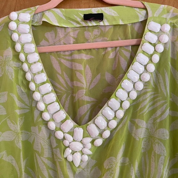 Beautiful bright green sheer blouse with white embellished neckline. - Picture 5 of 5